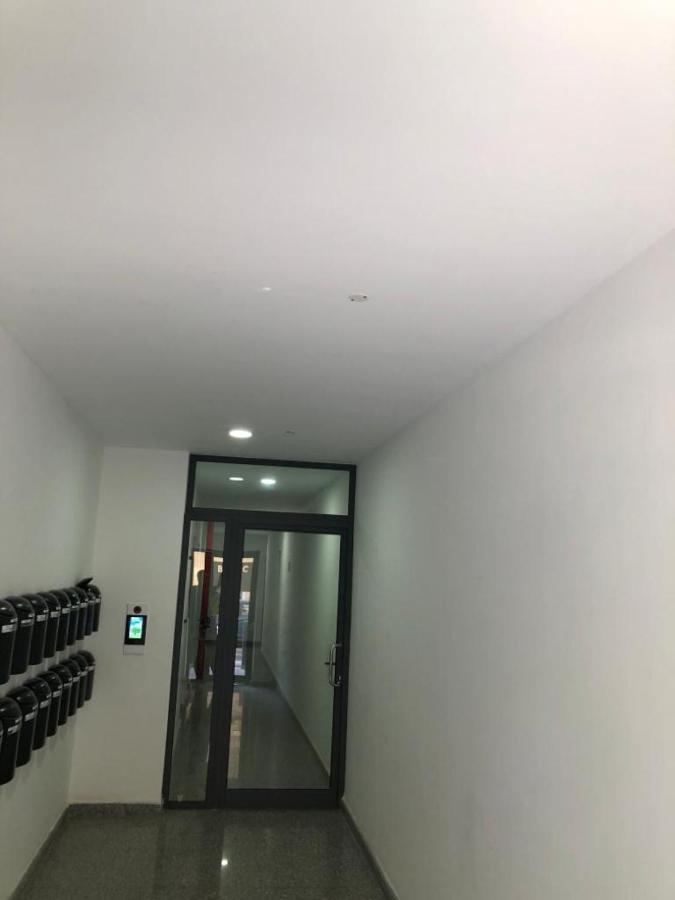 Apartment Brand New 2 Mins From Seafront *